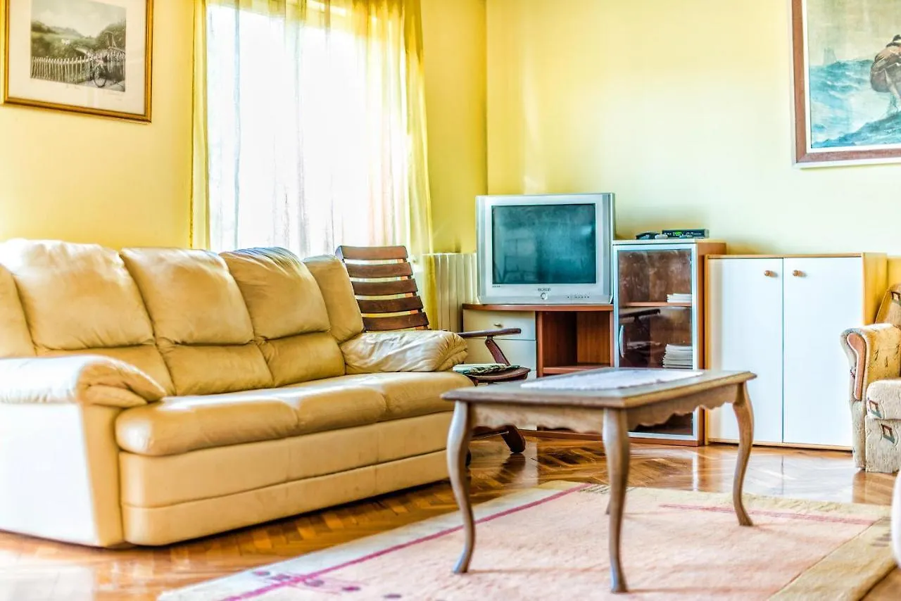 Apartment Belusic 1015 Fazana Croatia
